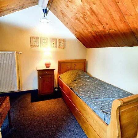 بيت للعطل Comfortable Villa, Paliseul