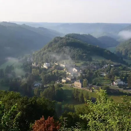 بيت للعطل Comfortable Villa, Paliseul